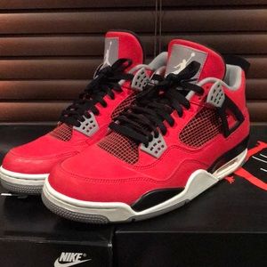 Air Jordan 4 “Toro Bravo”